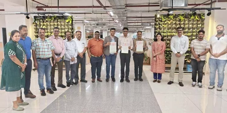 राज्य द्वारा ‘ओडिशा यात्री’ की योजना के तहत शहरी गतिशीलता को बढ़ावा दिया राज्य द्वारा ‘ओडिशा यात्री’ की योजना के तहत शहरी गतिशीलता को बढ़ावा दिया