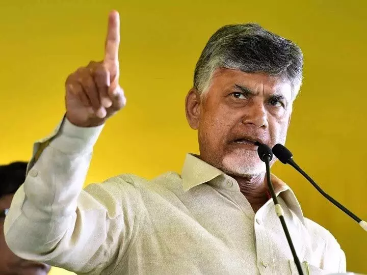 CM Chandrababu Naidu ने स्ट्रीट लाइट के लिए फंड जारी करने का आदेश दिया