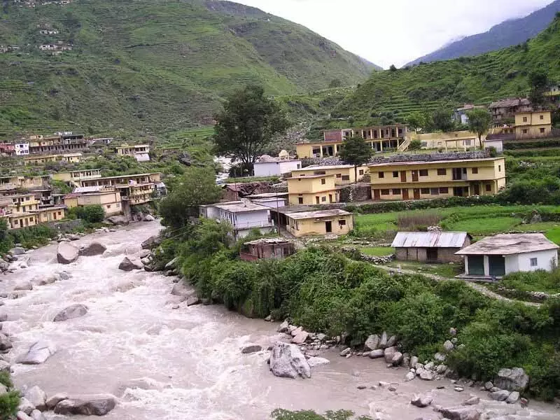 Himachal: केंद्रीय टीम ने प्राकृतिक जल स्रोतों पर डेटा एकत्र किया