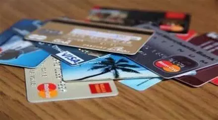 दिवाली और धनतेरस की शॉपिंग: इन टॉप Credit Card ऑफ़र को देखें