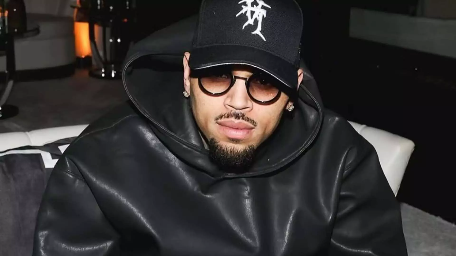 महिला ने Chris Brown पर 2020 में डिड्डी की नौका पर बलात्कार का आरोप लगाया