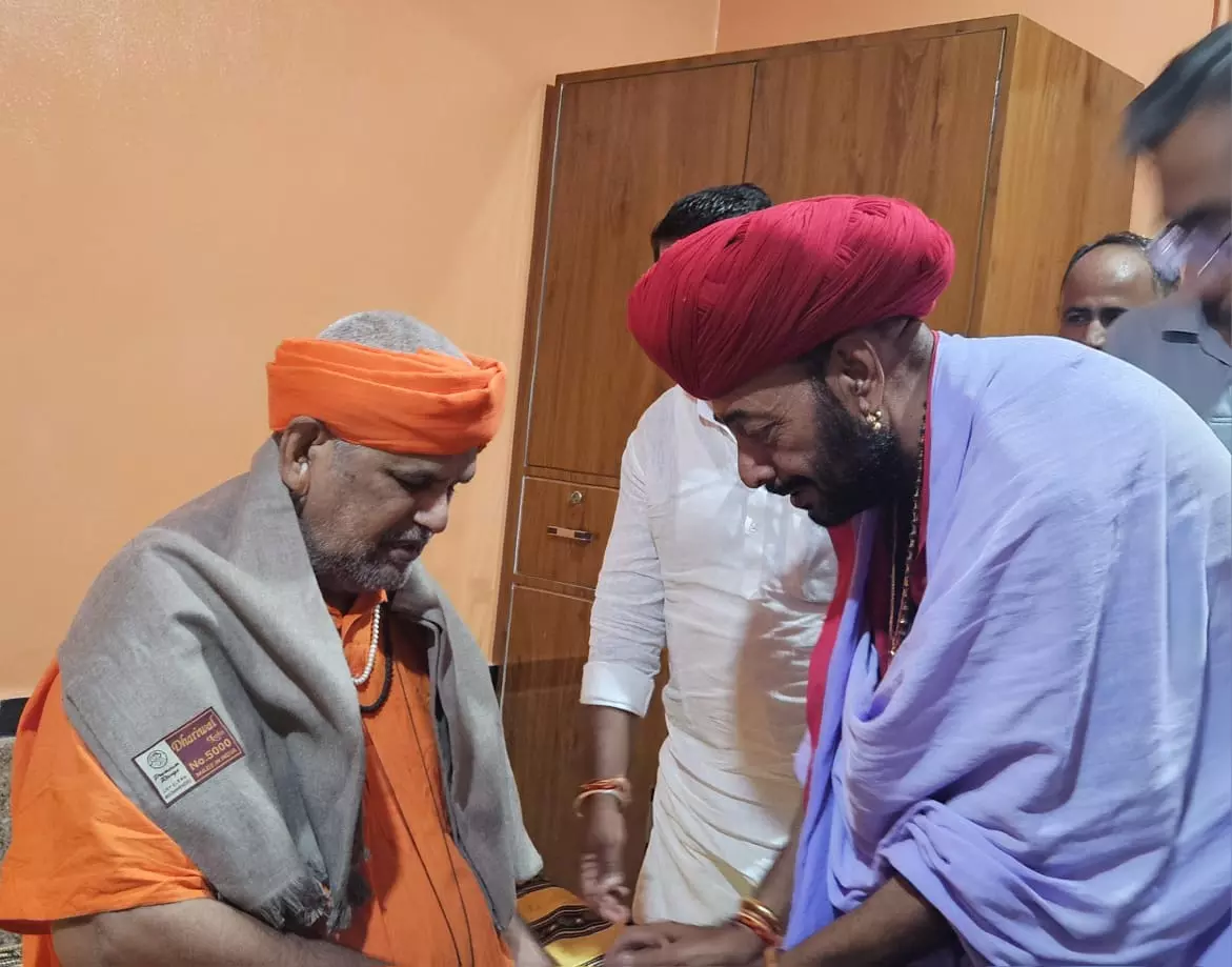 Jalore: ग्रामीण विकास एवं पंचायतीराज मंत्री ओटाराम देवासी रहे जालोर जिले के दौरे पर Jalore: ग्रामीण विकास एवं पंचायतीराज मंत्री ओटाराम देवासी रहे जालोर जिले के दौरे पर