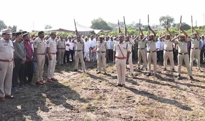 पद्मश्री से सम्मानित कनक राजू का अंतिम संस्कार Asifabad में राजकीय सम्मान के साथ किया