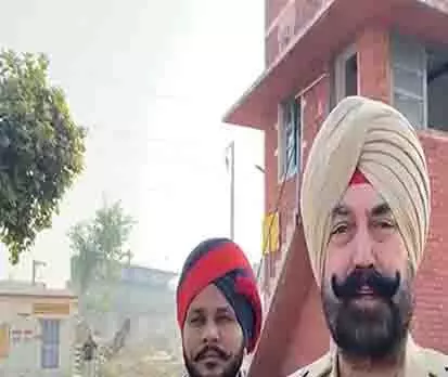 Punjab: कच्चे तेल के रिसाव से बठिंडा के पास रेलवे ट्रैक पर आग लग गई, हादसा टला