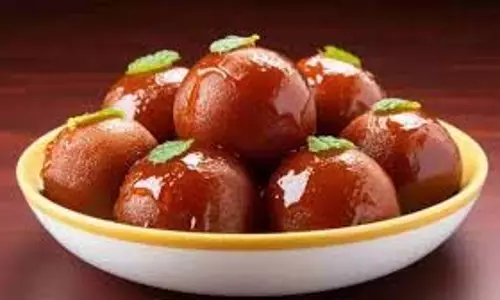 Diwali Special 2024: सूजी के टेस्टी गुलाब जामुन