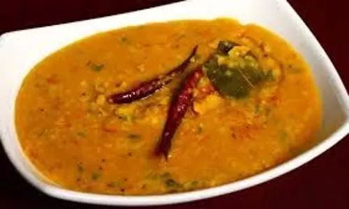 Recipe: सादी दाल खाकर बोर हो गए हैं तो ट्राई करें होटल वाला तड़का Recipe: सादी दाल खाकर बोर हो गए हैं तो ट्राई करें होटल वाला तड़का