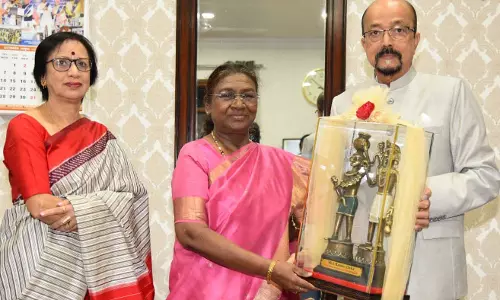 राष्ट्रपति द्रौपदी मुर्मु के छत्तीसगढ़ प्रवास के अंतिम दिन राजभवन में दी गई ससम्मान बिदाई राष्ट्रपति द्रौपदी मुर्मु के छत्तीसगढ़ प्रवास के अंतिम दिन राजभवन में दी गई ससम्मान बिदाई