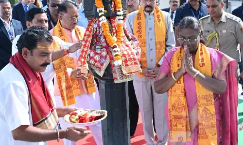 राष्ट्रपति मुर्मु और राज्यपाल डेका ने महाप्रभु श्री जगन्नाथ भगवान के किए दर्शन