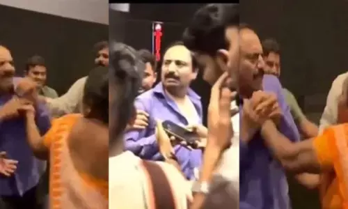 Famous actor के चेहरे पर करारा तमाचा Famous actor के चेहरे पर करारा तमाचा
