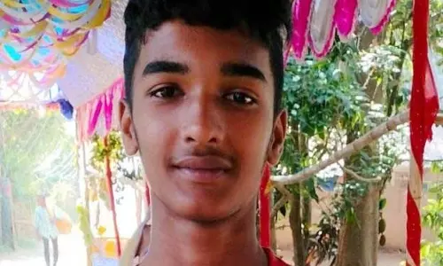 सुवर्णरेखा नदी से नाबालिग का शव बरामद सुवर्णरेखा नदी से नाबालिग का शव बरामद