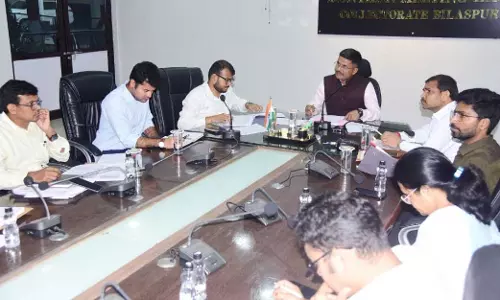 3 तहसीलदारों को नोटिस जारी कर कलेक्टर ने मांगा जवाब