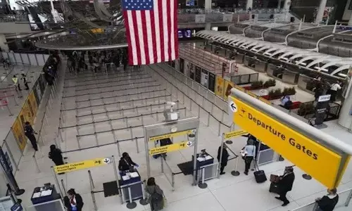 US ने चार्टर्ड विमान से अवैध रूप से देश में रह रहे भारतीयों को वापस भेजा