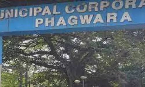 50 वार्डों वाली Phagwara नगर निगम में कर्मचारियों की संख्या? 10!