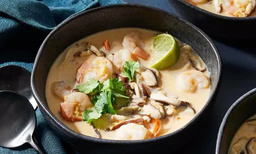 Thai Style नारियल क्रीम सूप रेसिपी