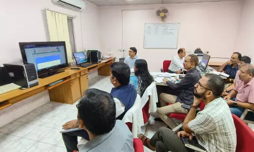 Dungarpur: मतदान दलों के कार्मिकों और माइक्रो ऑब्जर्वर का सैकंड रेंडमाइजेशन Dungarpur: मतदान दलों के कार्मिकों और माइक्रो ऑब्जर्वर का सैकंड रेंडमाइजेशन