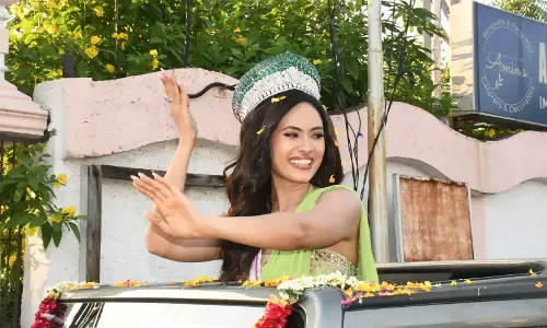 Femina Miss India 2024: आयुषी ढोलकिया की भव्य घर वापसी