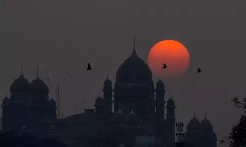 Telangana HC ने बीआरएस विधायक कोवा लक्ष्मी के खिलाफ शिकायत खारिज की