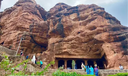 India के ये गुफा मंदिर अद्भुत अनुभव प्रदान करते