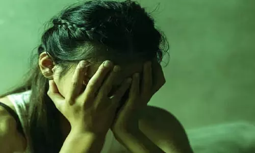 यूनिवर्सिटी में छात्रा के साथ दरिंदगी, सीनियर छात्र निकला हैवान यूनिवर्सिटी में छात्रा के साथ दरिंदगी, सीनियर छात्र निकला हैवान