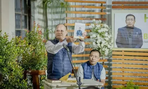 Nagaland : रेव. आर. टेका की आत्मकथा का विमोचन