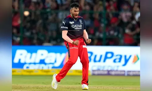 चयनकर्ताओं ने South Africa दौरे के लिए विजयकुमार वैशाख और रमनदीप को टीम में शामिल किया चयनकर्ताओं ने South Africa दौरे के लिए विजयकुमार वैशाख और रमनदीप को टीम में शामिल किया