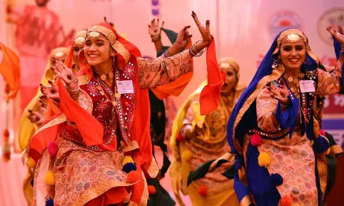 Ludhiana: महोत्सव में युवाओं से लोक संस्कृति को संरक्षित करने में मदद करने का आग्रह Ludhiana: महोत्सव में युवाओं से लोक संस्कृति को संरक्षित करने में मदद करने का आग्रह