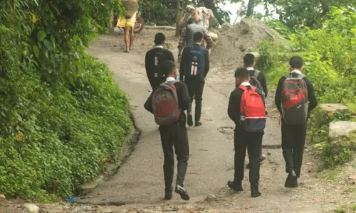 Sikkim : यातायात की भीड़ को कम करने के लिए गंगटोक में स्कूलों का समय बदला गया