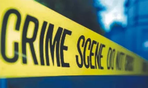 Amritsar: रेलवे कॉलोनी के पास महिला का शव जलता हुआ मिला Amritsar: रेलवे कॉलोनी के पास महिला का शव जलता हुआ मिला