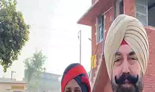 Punjab: कच्चे तेल के रिसाव से बठिंडा के पास रेलवे ट्रैक पर आग लग गई, हादसा टला