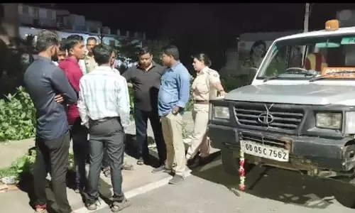 Ganjam के दिगपहांडी में बम विस्फोट, अपराधी भागे Ganjam के दिगपहांडी में बम विस्फोट, अपराधी भागे