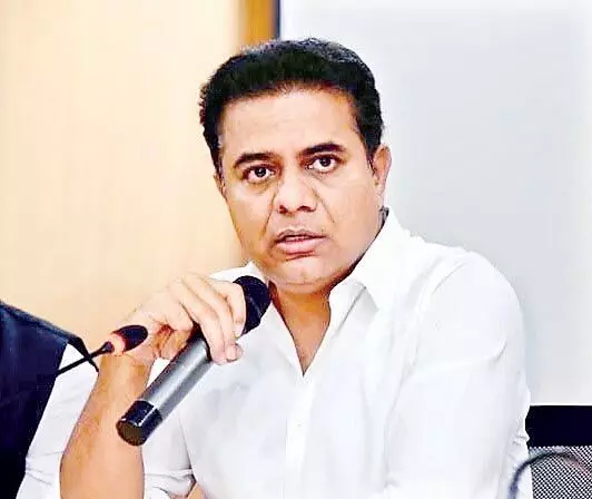 रेवंत को घरेलू मैदान पर विद्रोह का सामना करना पड़ रहा: KTR