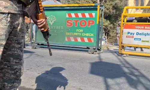 Jammu & Kashmir: बूटापाथरी में तलाशी जारी