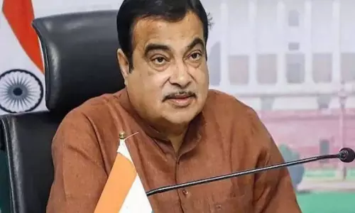 सड़क सुरक्षा सुनिश्चित करने के लिए उन्नत इंजीनियरिंग समाधान और एआई जरूरी: Nitin Gadkari सड़क सुरक्षा सुनिश्चित करने के लिए उन्नत इंजीनियरिंग समाधान और एआई जरूरी: Nitin Gadkari