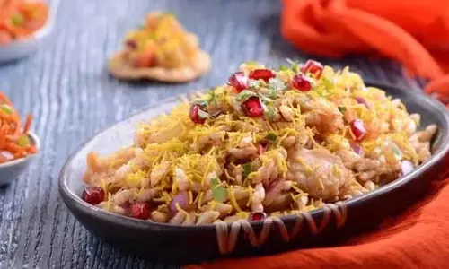 Dahi Papdi Chaat: परिवार के लिए बनाएं पापड़ी चाट Dahi Papdi Chaat: परिवार के लिए बनाएं पापड़ी चाट