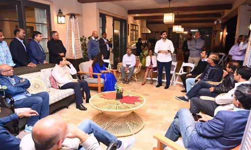 लोकेश ने अमेरिकी निवेशकों को AP में अवसर तलाशने के लिए प्रोत्साहित किया लोकेश ने अमेरिकी निवेशकों को AP में अवसर तलाशने के लिए प्रोत्साहित किया