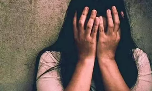 बेटी और भतीजी के साथ किया रेप, पैरोल पर घर आया और की दरिंदगी
