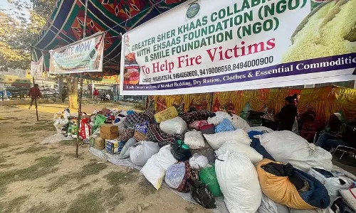 Kishtwar अग्निकांड के पीड़ितों के लिए घाटी से मदद का सिलसिला जारी Kishtwar अग्निकांड के पीड़ितों के लिए घाटी से मदद का सिलसिला जारी