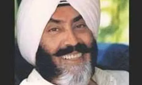 प्रसिद्ध स्तंभकार और लेखक H. Kishi Singh का निधन