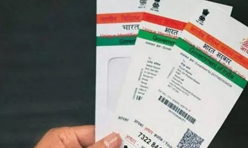 आधार ID घोटालेबाजों ने पीड़ित को करीब 1 करोड़ रुपये का चूना लगाया आधार ID घोटालेबाजों ने पीड़ित को करीब 1 करोड़ रुपये का चूना लगाया
