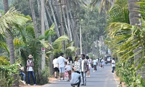 Parra Road: शांति से अराजकता तक और स्थानीय लोगों का संयमित रहने का संघर्ष Parra Road: शांति से अराजकता तक और स्थानीय लोगों का संयमित रहने का संघर्ष