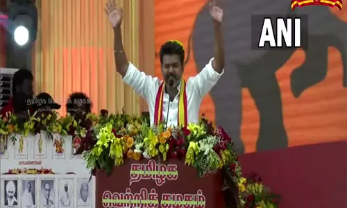 द्रविड़ मॉडल की आड़ में लोगों को गुमराह किया जा रहा: अभिनेता से नेता बने विजय का DMK पर कटाक्ष