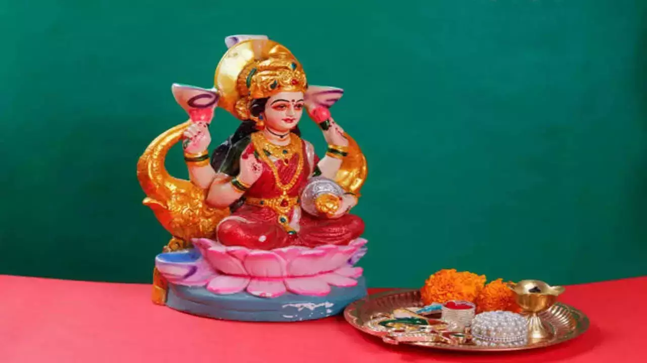 Dhanteras पर जरूर बनाएं मां लक्ष्मी और धन कुबेर को ये दो व्यंजन पसंद