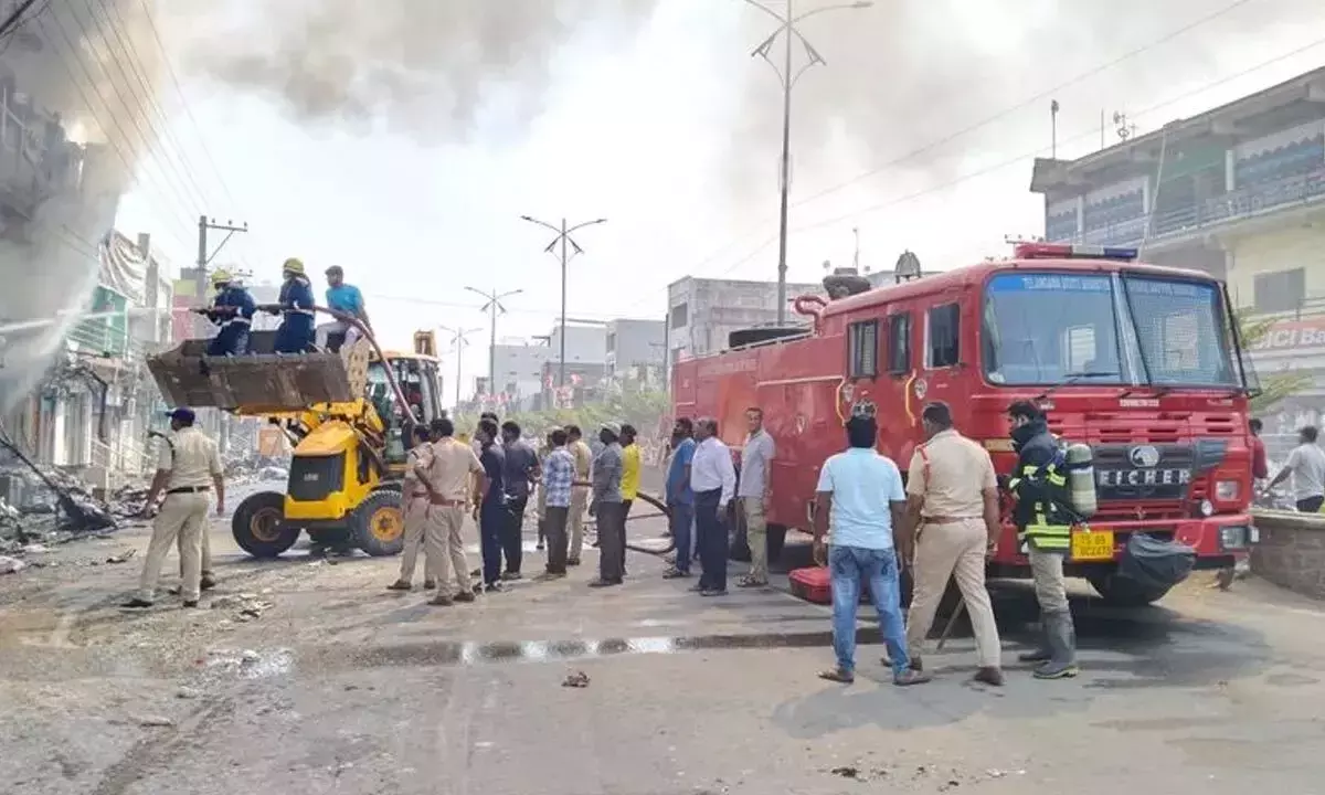 Telangana: जनगांव में भीषण आग दुर्घटना!