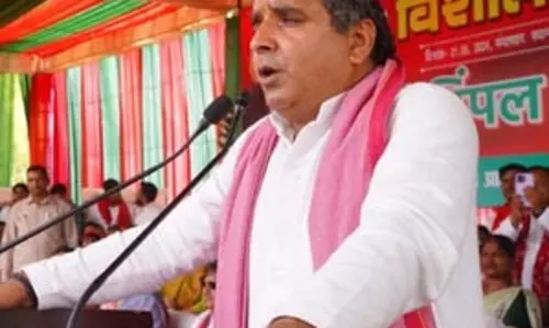 अनुजेश यादव के साथ मेरा कोई संबंध नहीं, रिश्तेदारी नहीं विचारधारा की लड़ाई : धर्मेंद्र यादव