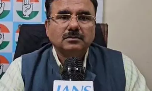 दिल्ली में प्रदूषण की समस्या के लिए भाजपा और आप जिम्मेदार : आलोक शर्मा