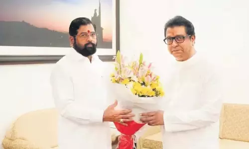 Maharashtra: भाजपा के ‘राजपुत्र को वापस लाने’ के आह्वान से माहौल गर्म Maharashtra: भाजपा के ‘राजपुत्र को वापस लाने’ के आह्वान से माहौल गर्म