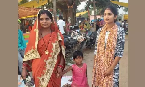 बाजार स्थल से गुम 4 साल की बच्ची को पुलिस ने ढूंढ निकाला