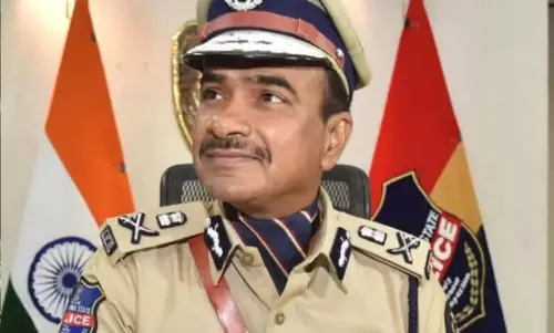 TG: हैदराबाद पुलिस ने सार्वजनिक समारोहों पर एक महीने का प्रतिबंध लगाया