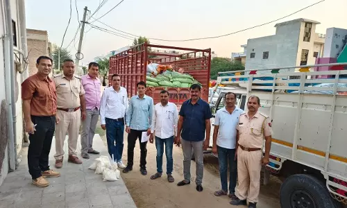 Jaipur: कृषि विभाग में अवैध गोदाम से नकली डीएपी व अन्य उवर्रक के 305 कट्टों का जखीरा जब्त Jaipur: कृषि विभाग में अवैध गोदाम से नकली डीएपी व अन्य उवर्रक के 305 कट्टों का जखीरा जब्त