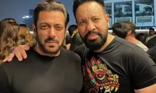 Salman Khan के बॉडीगार्ड शेरा का बेटा इस दिवाली सुर्खियों में Salman Khan के बॉडीगार्ड शेरा का बेटा इस दिवाली सुर्खियों में